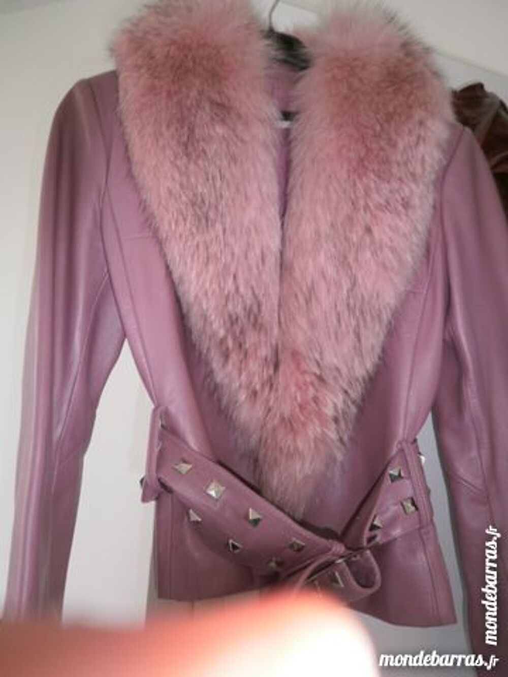 VESTE CUIR ROSE Vêtements