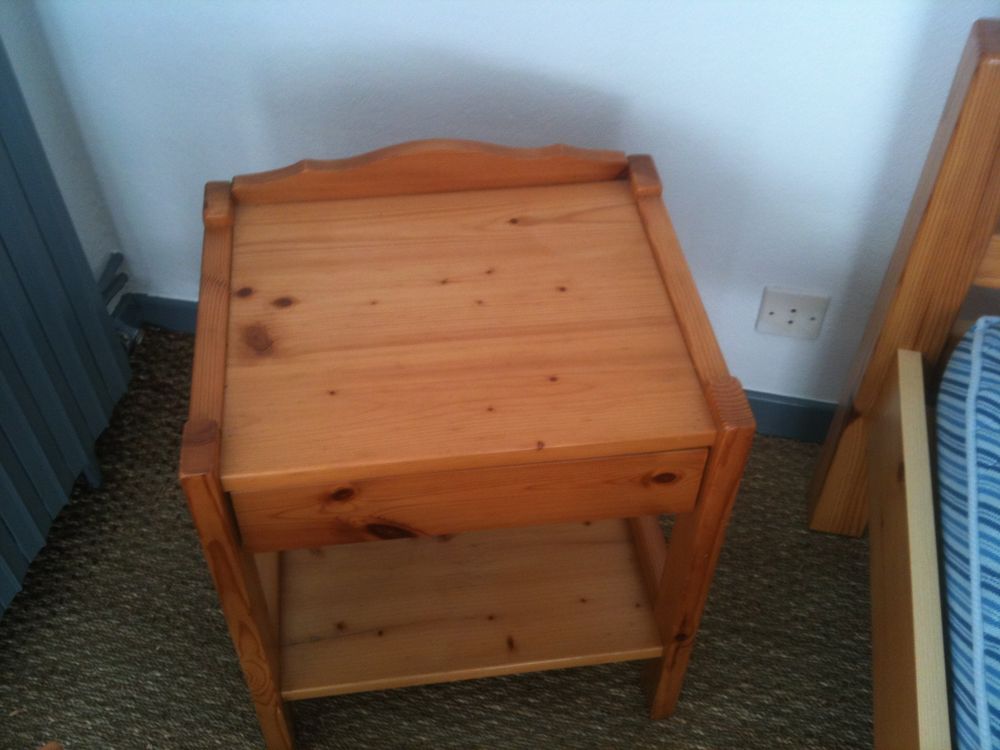 Paire de chevet en pitchpin Bricolage