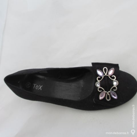  ESCARPIN NEUFS   BROCHE  P. 36  NEUFS  10 Saint-Genis-Laval (69)