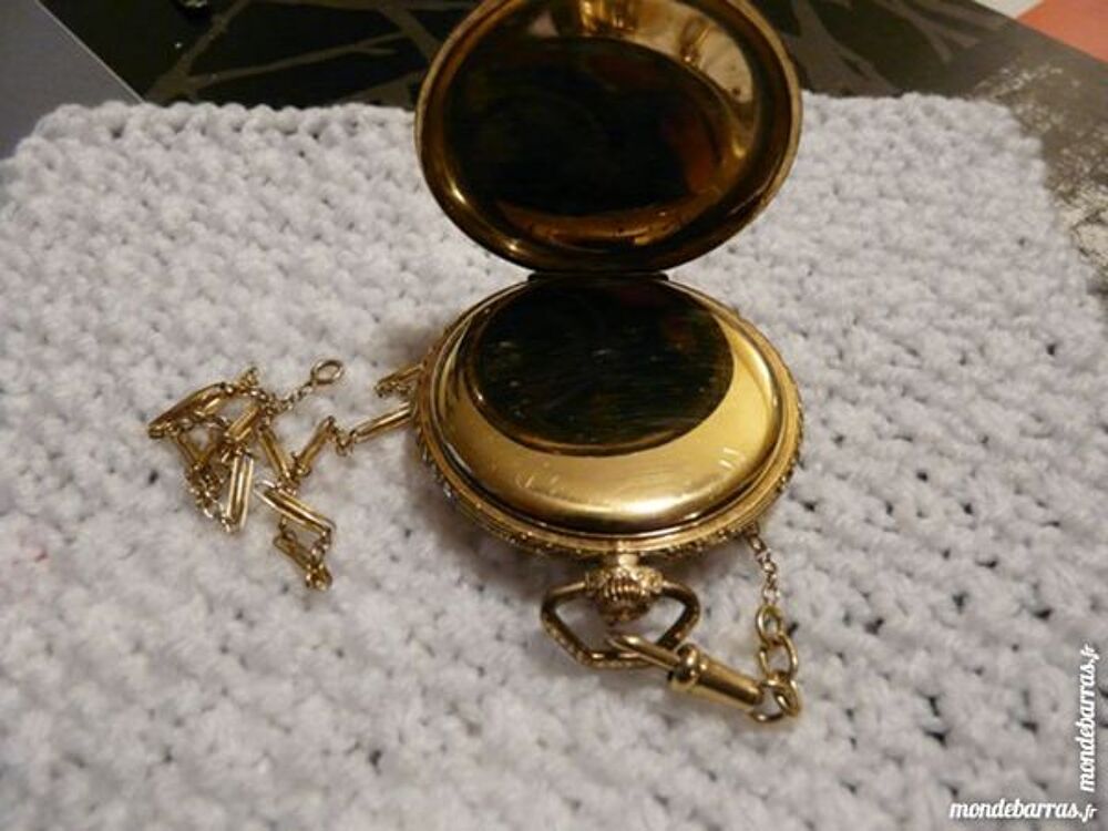 MONTRE A GOUSSET ANCIENNE Bijoux et montres