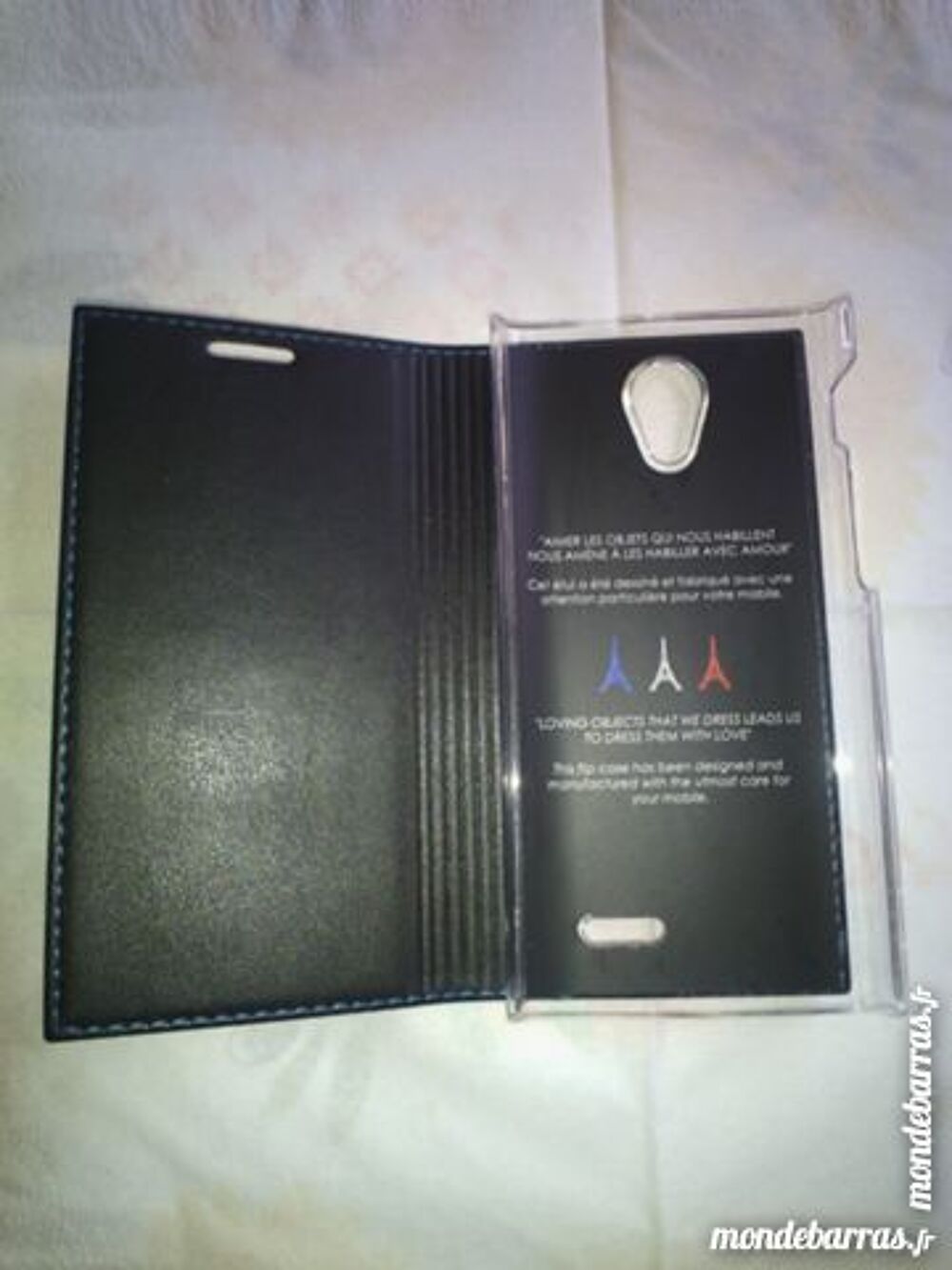 Protection de t&eacute;l&eacute;phone SFR Starshine4 toute neuve Téléphones et tablettes
