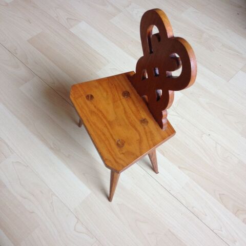Petite chaise décorative en bois 32 Strasbourg (67)