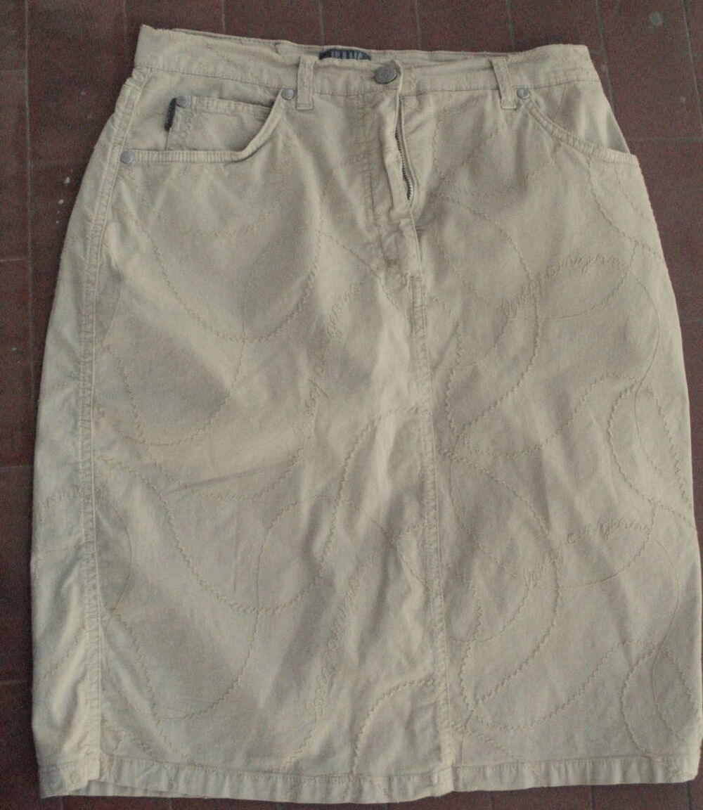 JUPE LES COPAINS Taille 44 Vêtements