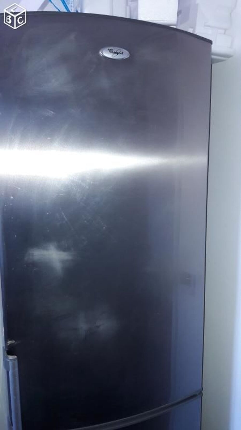 A saisir Frigo combin&eacute; cong&eacute;lateur Whirlpool TBE Electroménager