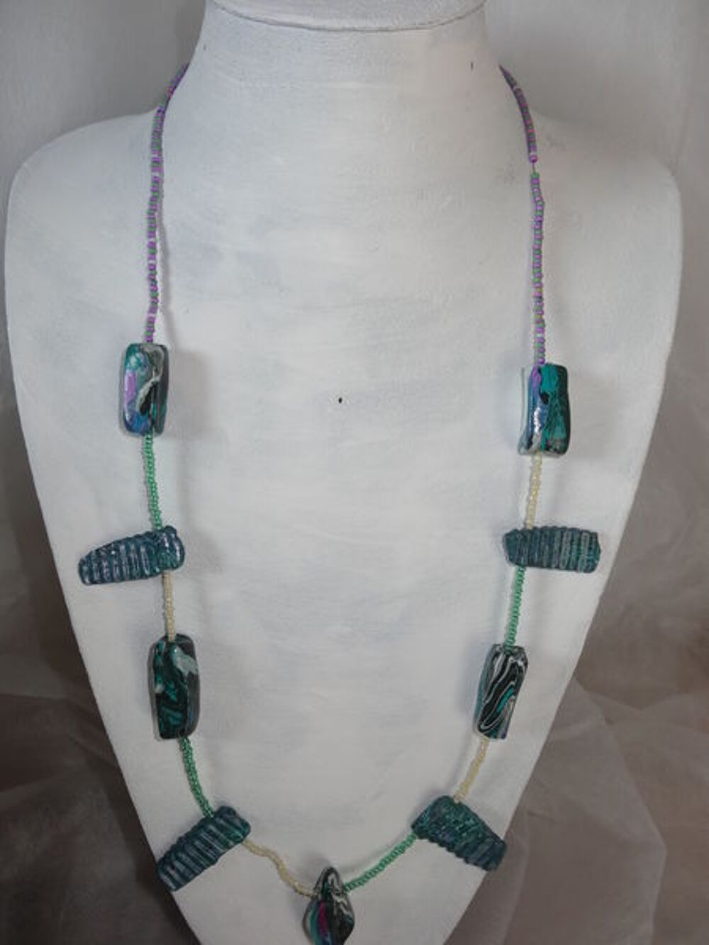 Collier en pate fimo Bijoux et montres