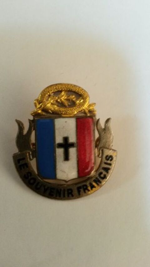 Insigne du souvenir franais 15 Plassay (17)