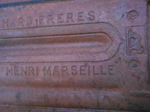 Tuiles plates 0 Marseille 15 (13)