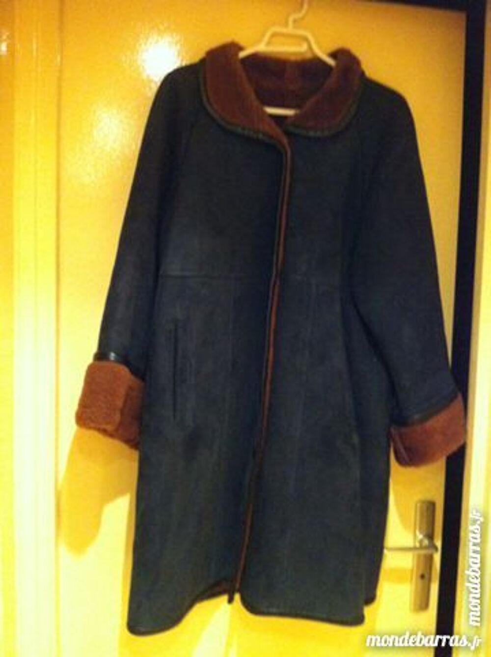 MANTEAU FEMME EN DAIM NOIR Vêtements