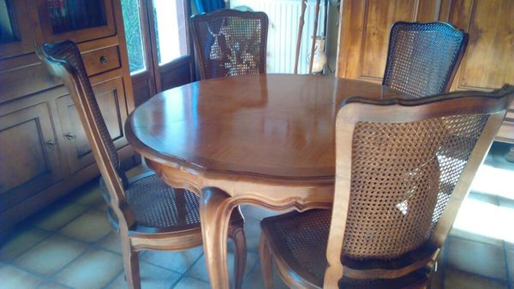 table et si&egrave;ges r&eacute;gence Meubles