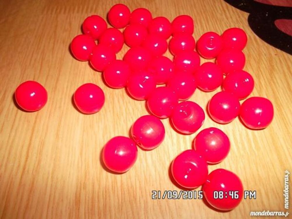 30 mini pommes rouges*juste 2e*kiki60230 Jeux / jouets