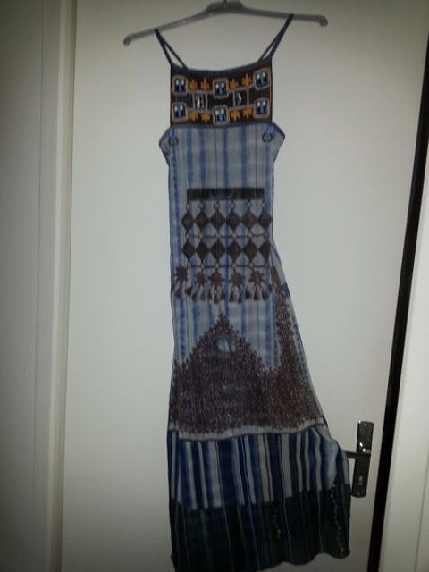 Robe Save The Queen 60 Troyes (10)