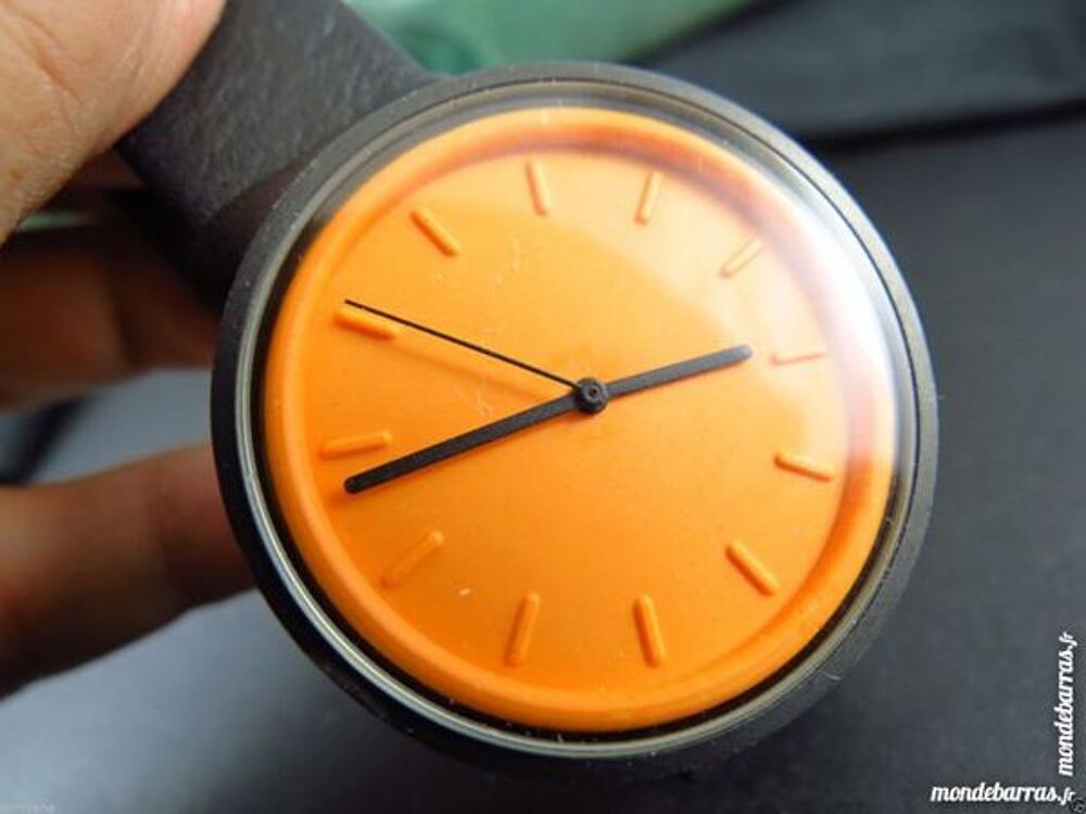 B.O.A.T SEALED DESIGN montre analogique DIV0447 Bijoux et montres