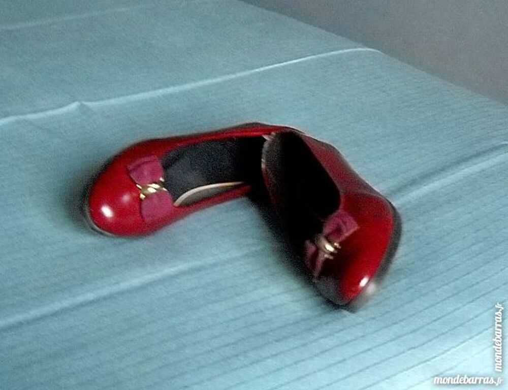 Escarpins &agrave; talon compens&eacute; bordeaux Chaussures