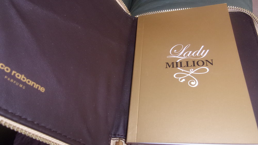 SUPERBE POCHETTE BLOC NOTE LADY MILLION PACO RABANNE NEUVE. Maroquinerie