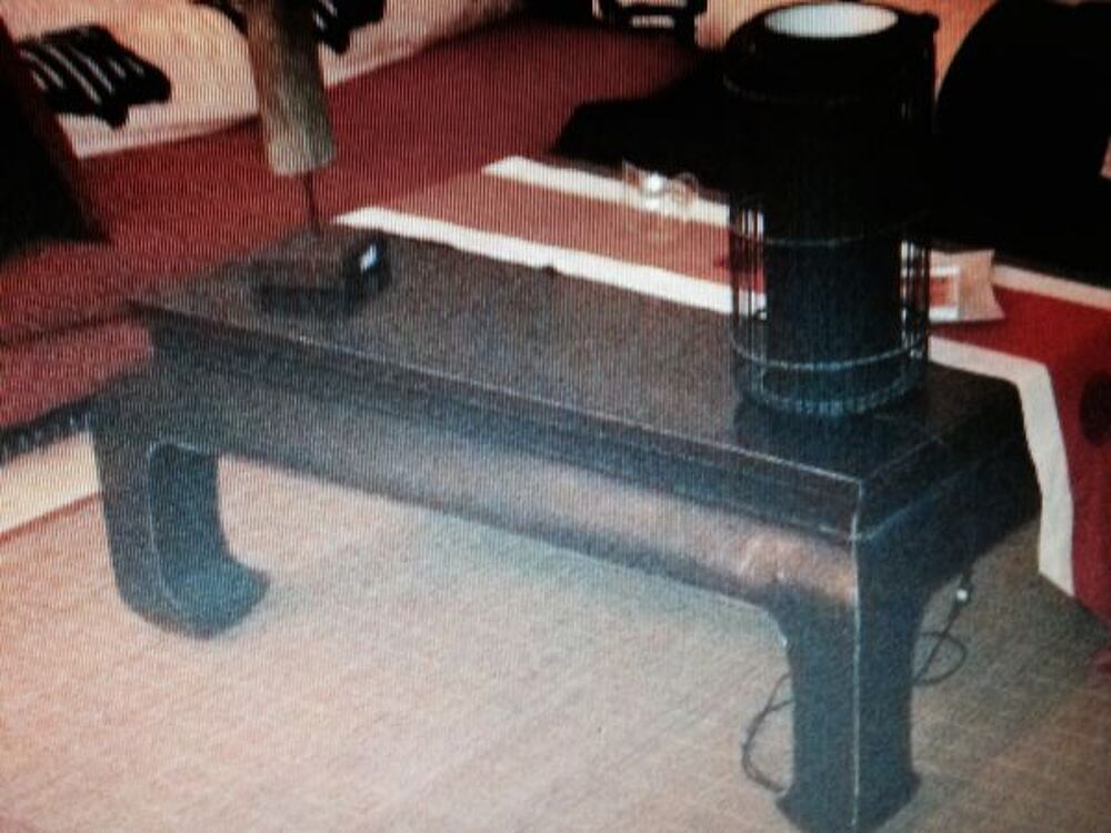 Table basse noire laqu&eacute;e Meubles