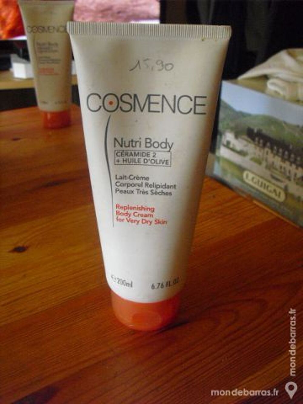 lait creme corporel NEUF COSMENCE peaux tr&egrave;s s&egrave;che Vêtements