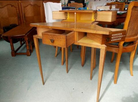 table secrtaire en bois d'angle 5 tiroirs original 450 Monflanquin (47)