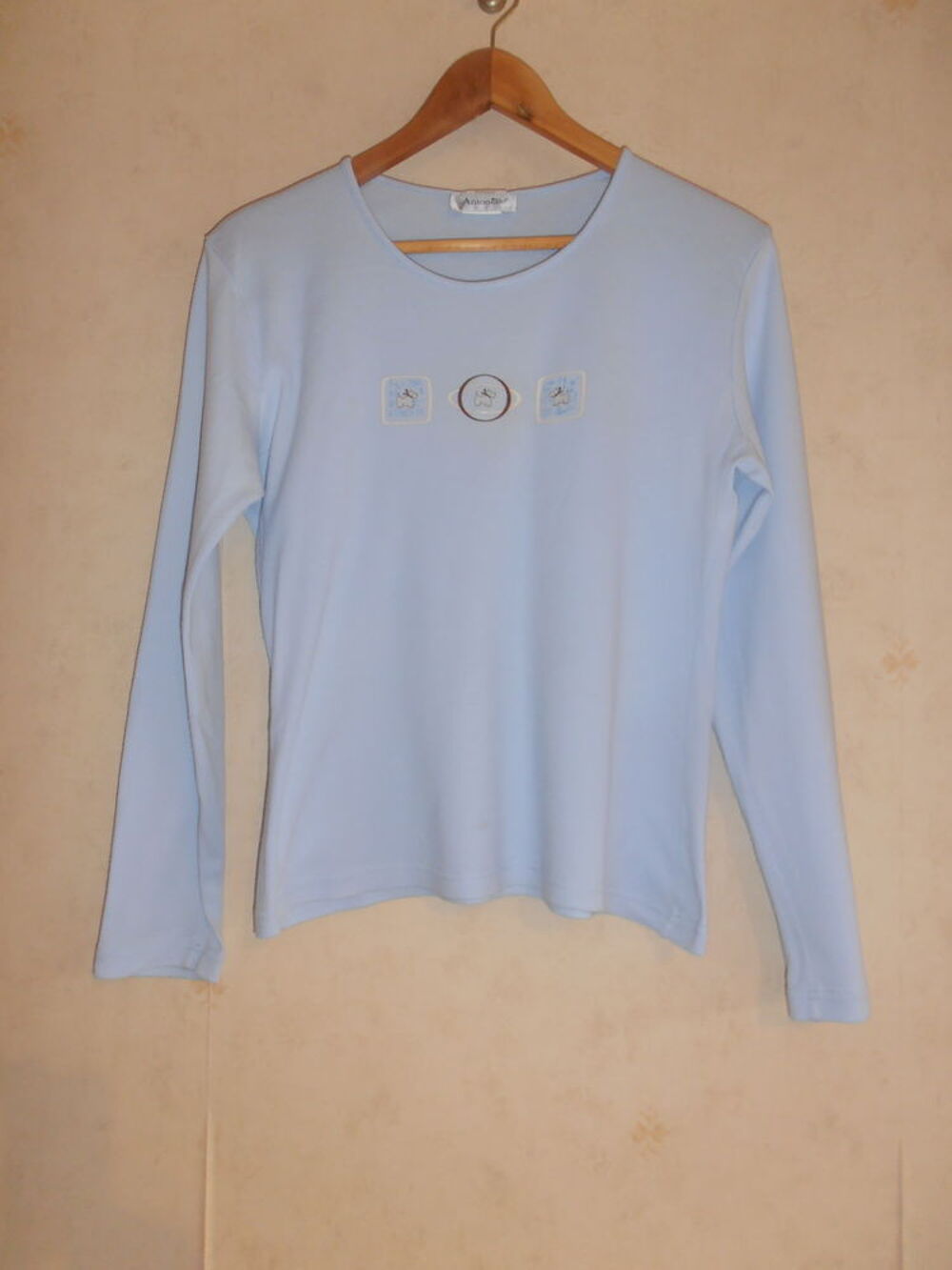 Tee-shirt Antonelle (80) Vêtements