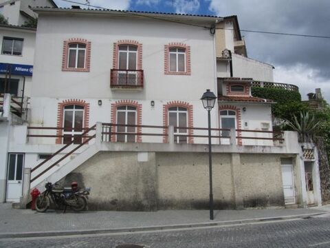 Maison au centre ville de Penacova Portugal