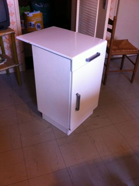 Meuble m�tallique/bonbonne � gaz 45 Castres (81)