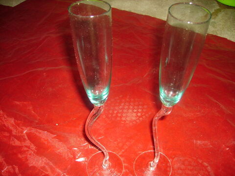 coupes à cocktail et flûtes à champagne 0 Douarnenez (29)