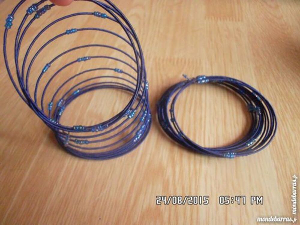 BRACELET BLEU NUIT Jeux / jouets
