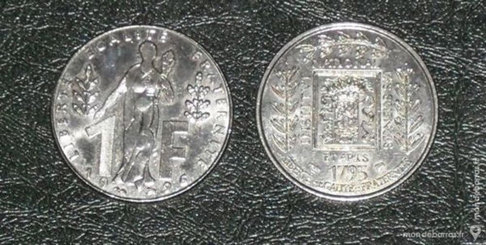 2 pi&egrave;ces de 1 Franc Institut de France et Rueff 