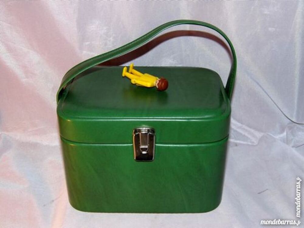 Vanity case malle bagage ancien valise vintage Maroquinerie