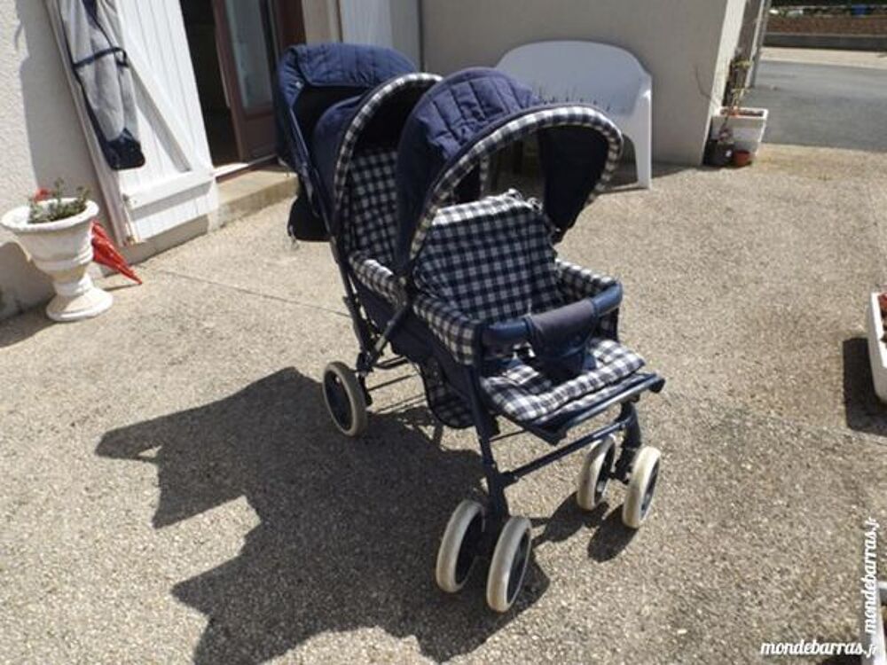 poussette double Puériculture
