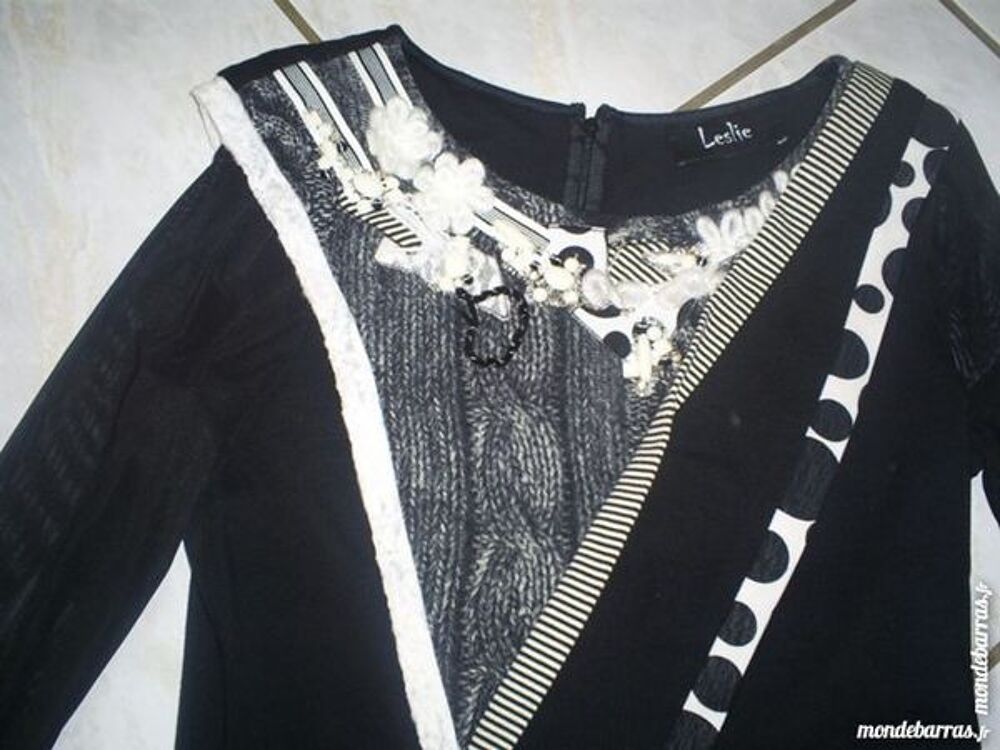 Robe LESLIE Taille 38/40 Vêtements