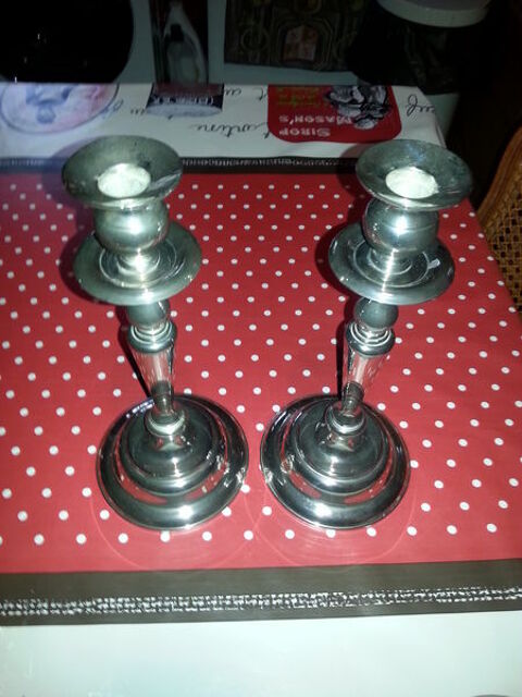 chandelier 30 Montceaux-l�s-Provins (77)