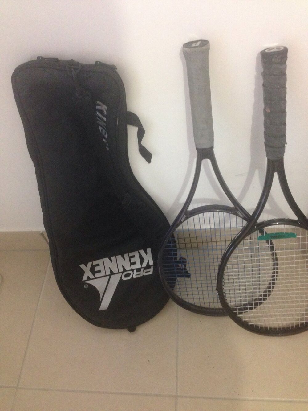 AV 2raquettes tennis Prince et Pro keenex Sports