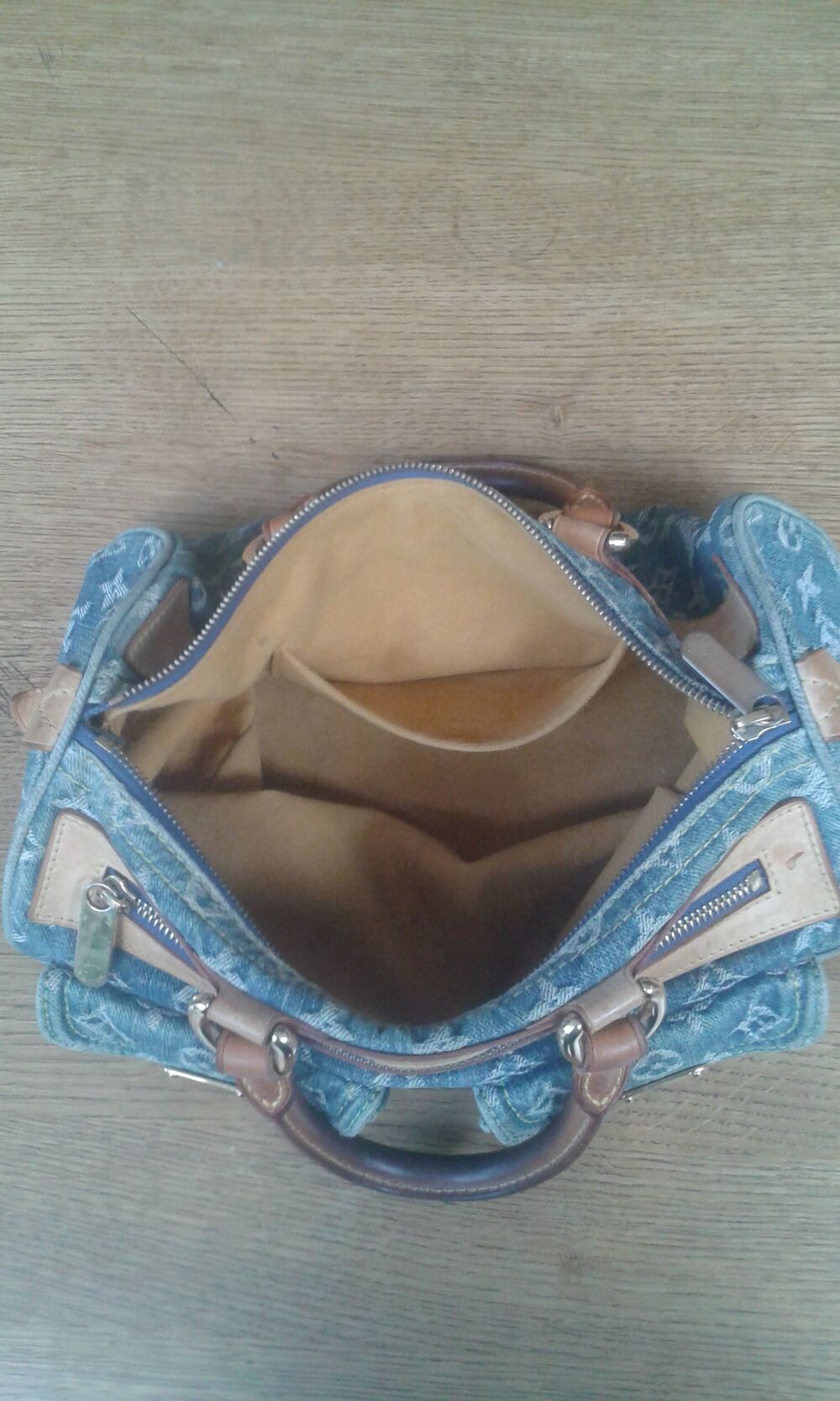 Sac &agrave; Main de grande marque V.L en Jean Maroquinerie