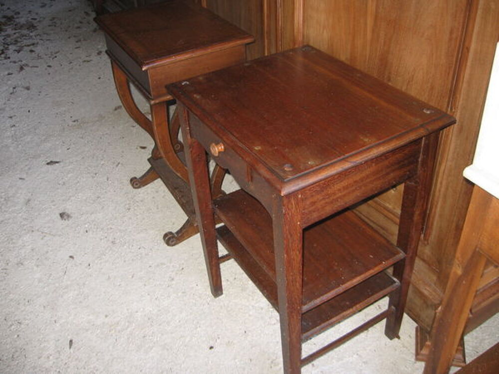 table de lit Meubles
