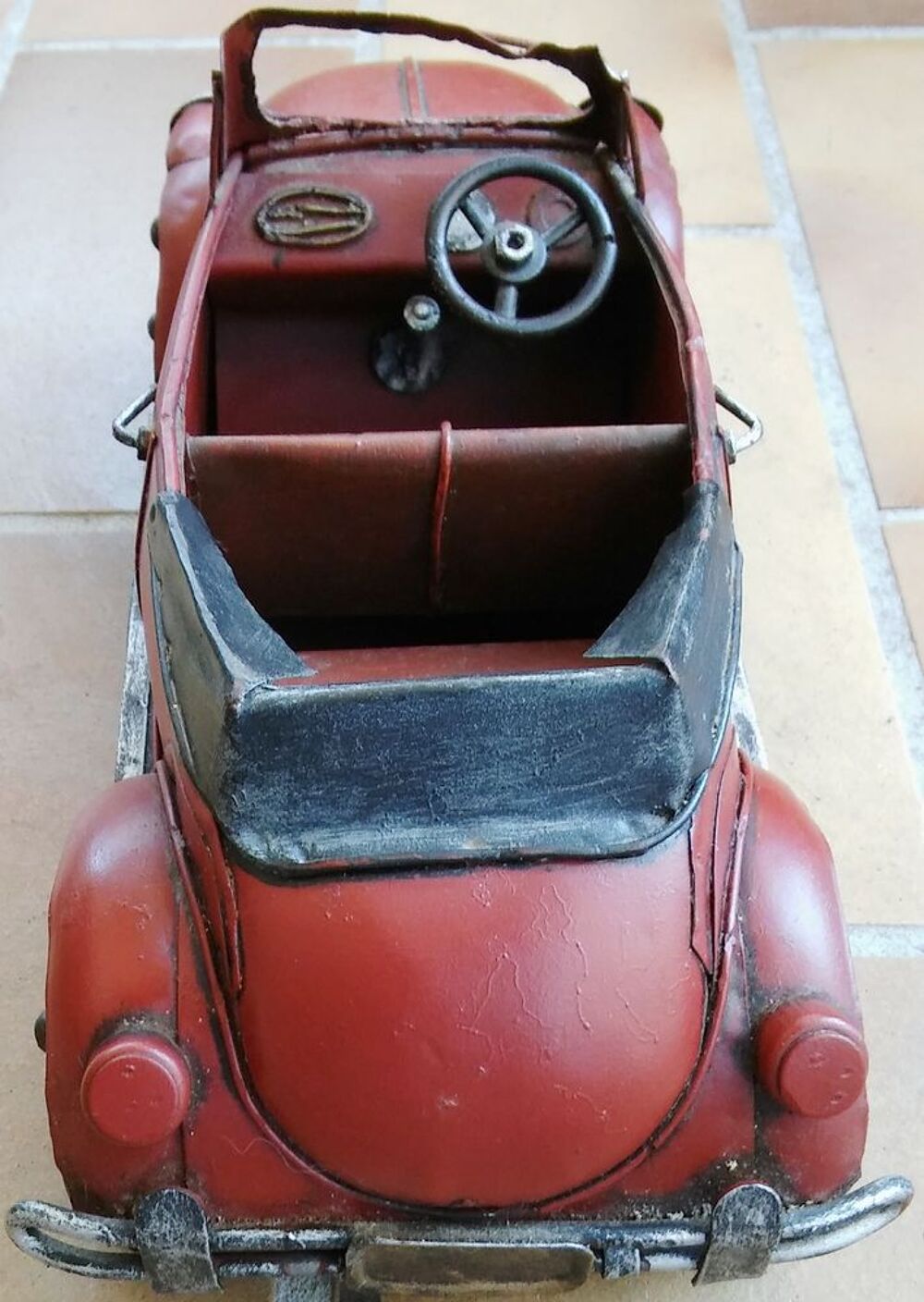 Pi&egrave;ce Unique Coccinelle VOLKSWAGEN Cabriolet m&eacute;tal rouge Jeux / jouets