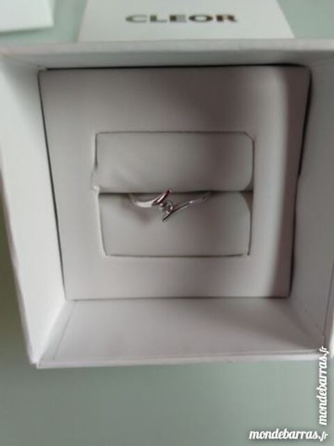 Bague en argent 20 Mru (60)