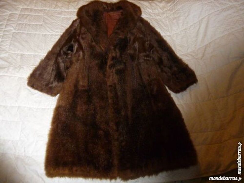 Manteau fourrure synth&eacute;tique Vêtements