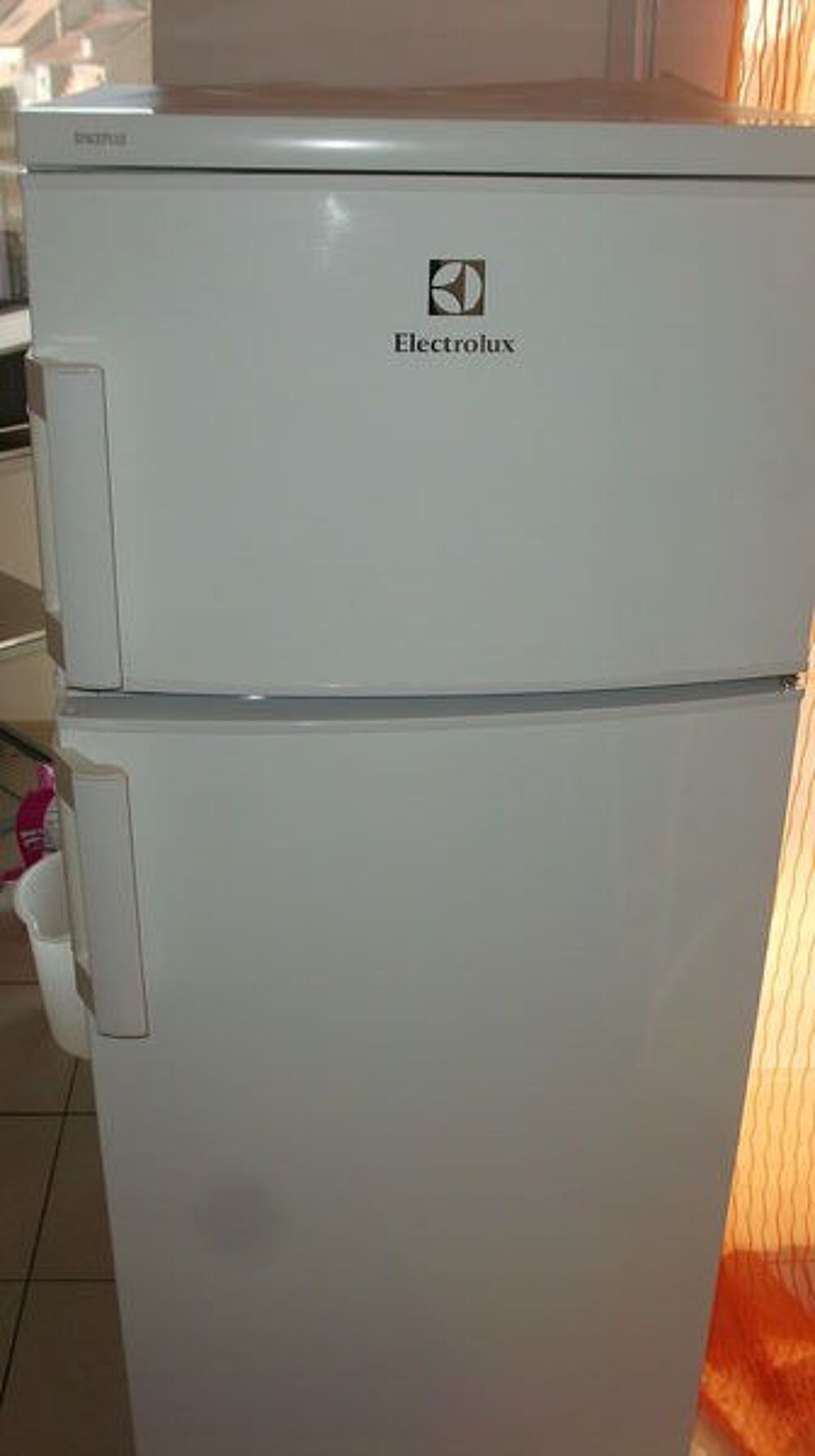 R&eacute;frig&eacute;rateur ELECTROLUX - Bon &eacute;tat Electroménager