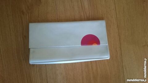 Pochette blanche pour femme 3 Asnires-sur-Seine (92)