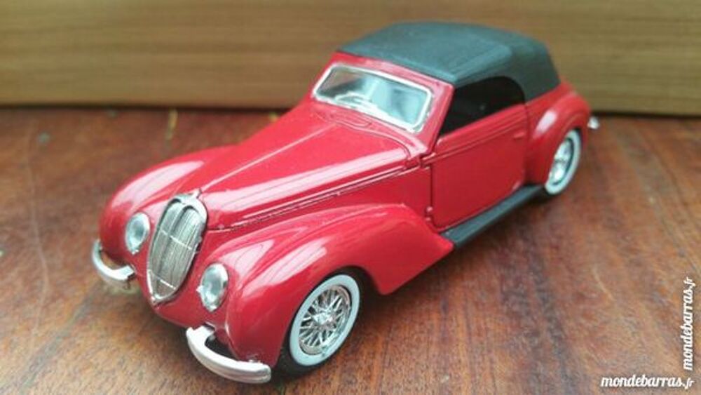 Alfa Romeo 6c 2500 cabrio 1939 1/43 Solido Neuf Jeux / jouets