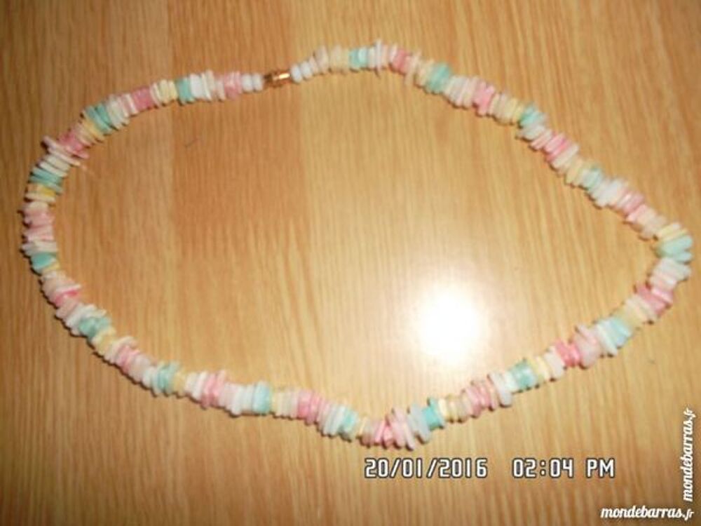 collier petits coquillages*juste 2e*kiki60230 Bijoux et montres