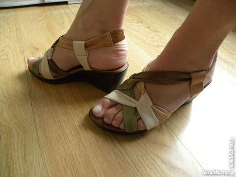 chaussures femme RAQUEL PEREZ 25 Pantin (93)