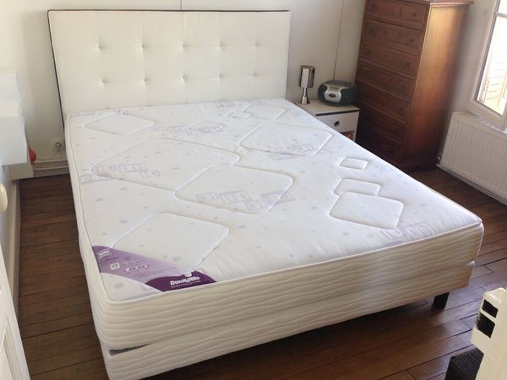 Lit 160x200 Matelas Latex, Sommier Dunlopillo, tr&egrave;s bon &eacute;tat Meubles