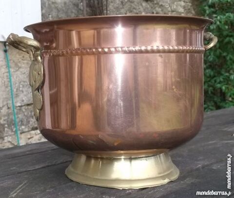 Cache pot en cuivre - seau  glace 50 Marquay (24)