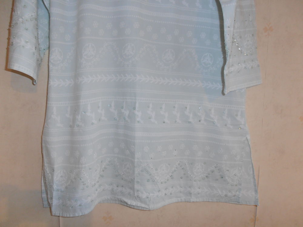 Tunique perl&eacute;e (80) Vêtements