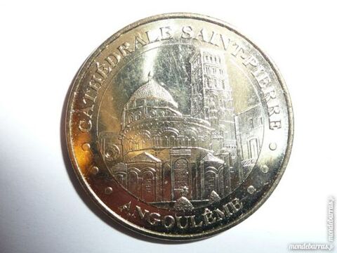 Médaille Cathédrale Saint Pierre Angoulême 2009 12 Bordeaux (33)