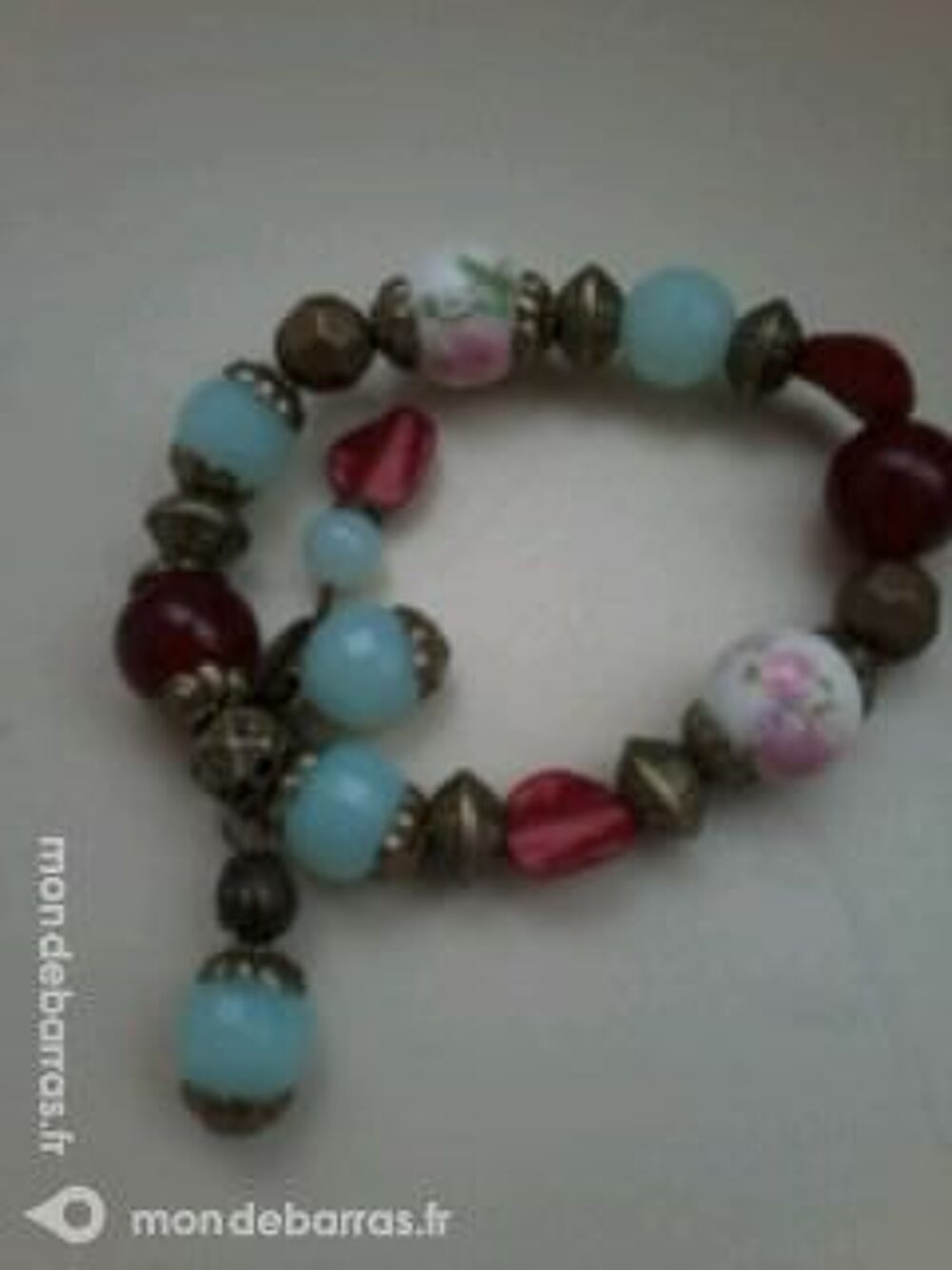 BIJOU FANTAISIE BRACELET NEUF AVEC PERLES Bijoux et montres