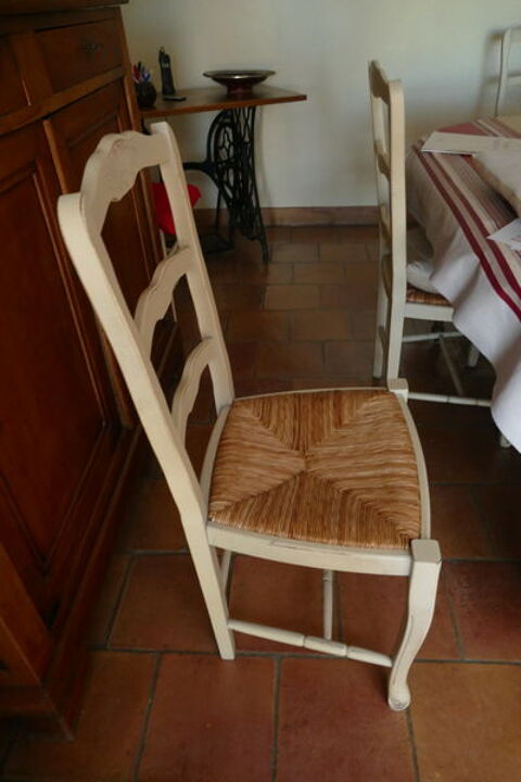 4 chaises et 2 fauteuils 0 Manosque (04)