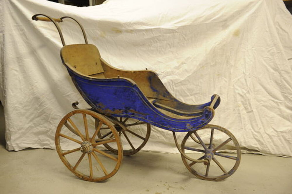 landau bois enfant d'&eacute;poque 