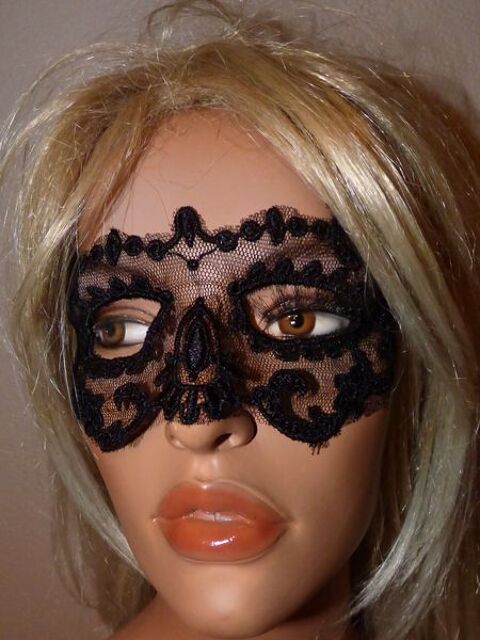 Loup sexy,masque en dentelle 15 Le Grand-Lemps (38)